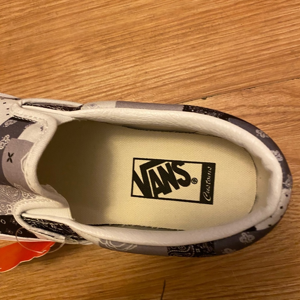 Customized Vans - Picture 3 of 5